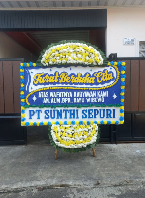 Papan Bunga Duka di Wenang Utara