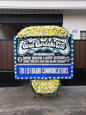 Papan Bunga Duka di Wenang Utara